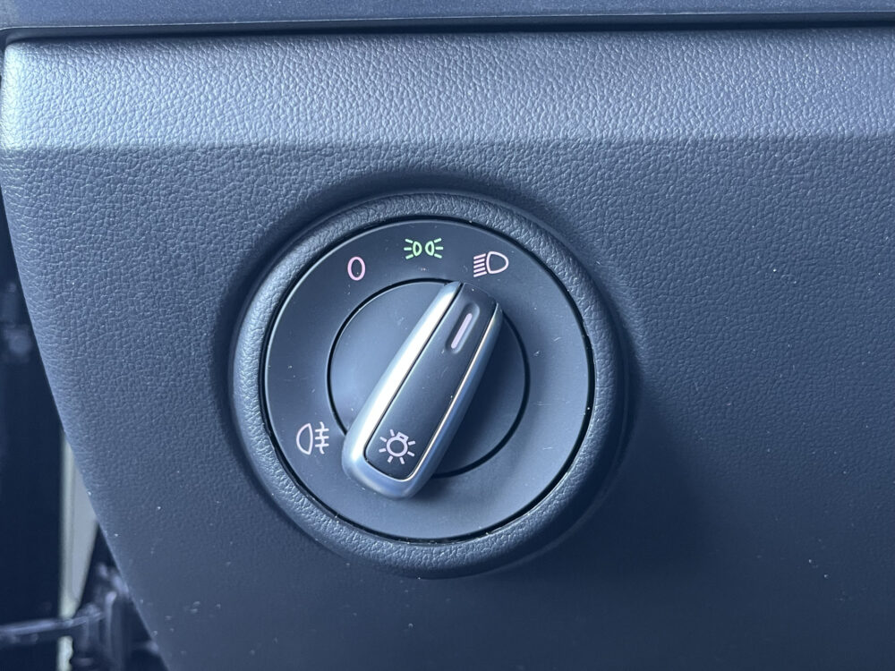 56795653-seat-mii-2018