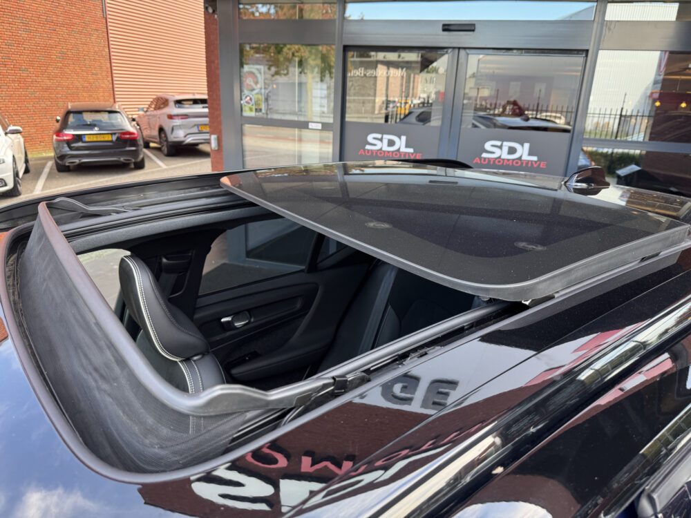 56810177-volvo-xc40-2021