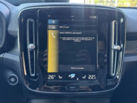 56810177-volvo-xc40-2021