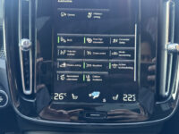 56810177-volvo-xc40-2021