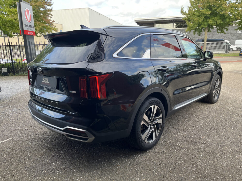 56826730-kia-sorento-2021