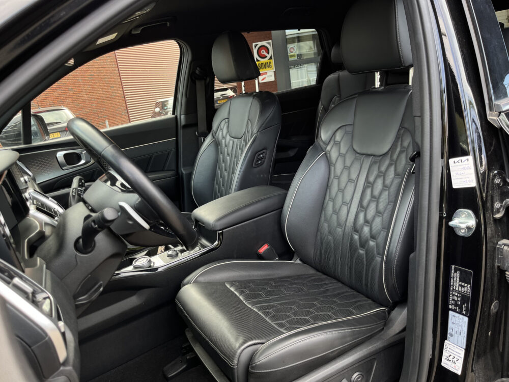 56826730-kia-sorento-2021