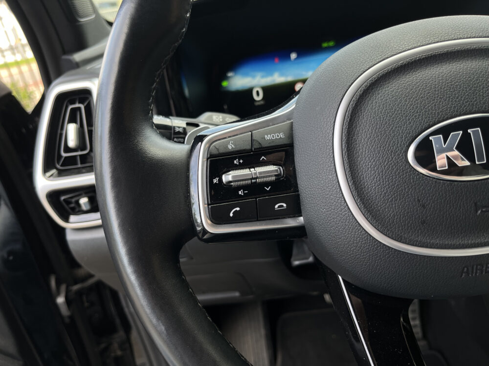 56826730-kia-sorento-2021