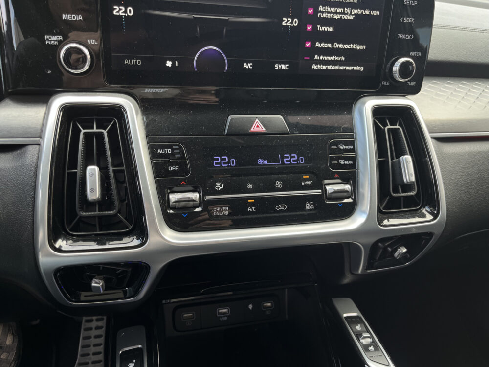 56826730-kia-sorento-2021
