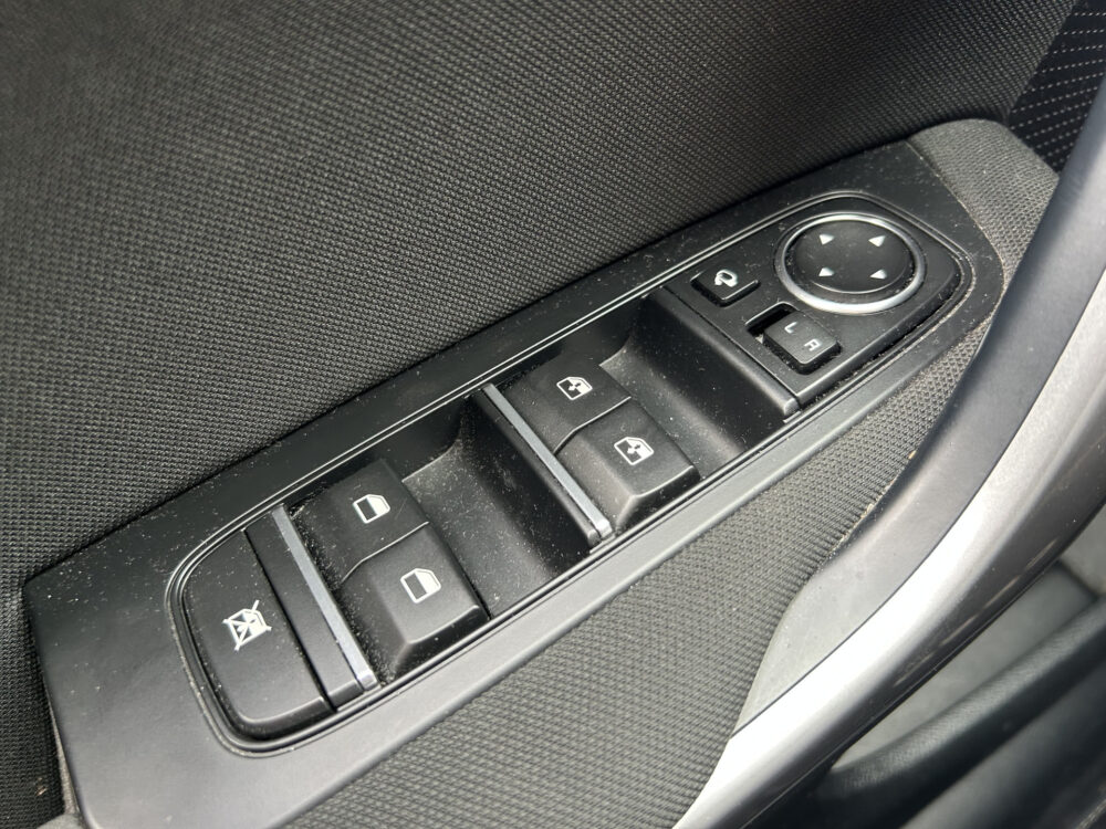 56857502-kia-ceed-sportswagon-2019