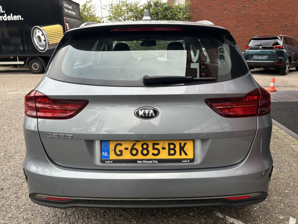 56857502-kia-ceed-sportswagon-2019