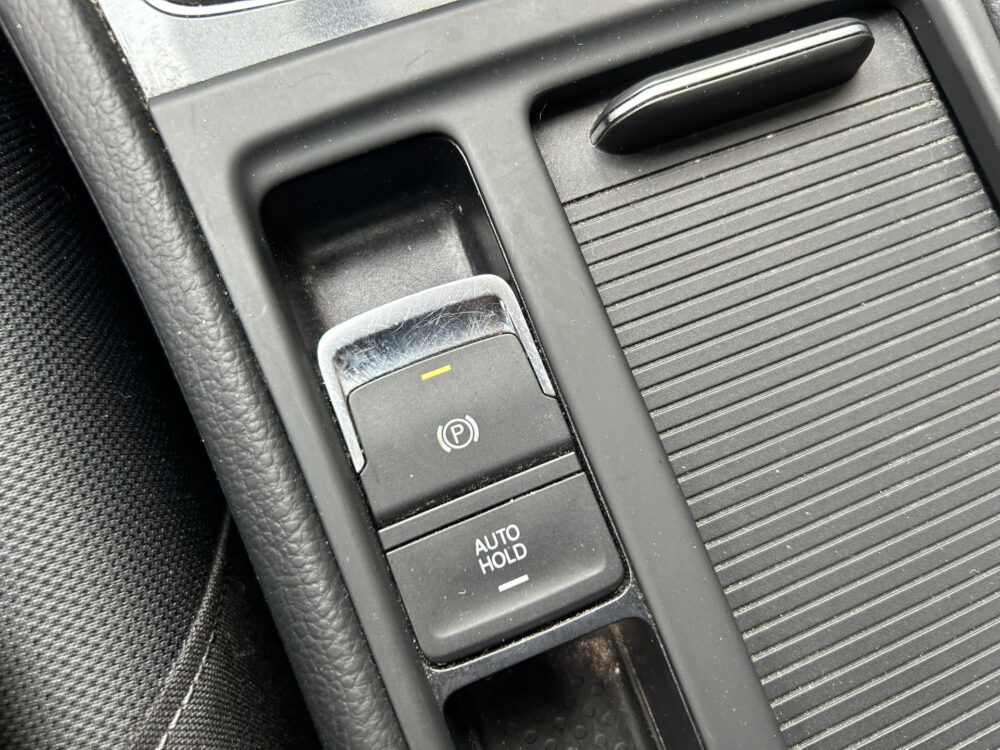 56857692-volkswagen-golf-2019