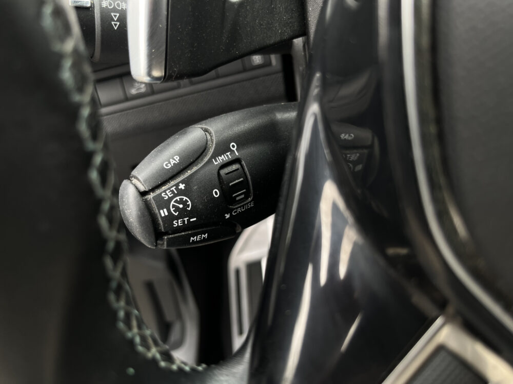 56858839-peugeot-5008-2020