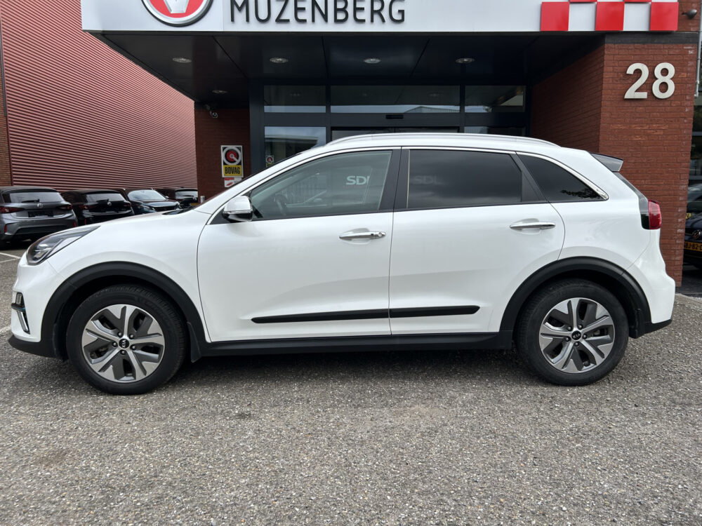 56859055-kia-e-niro-2019