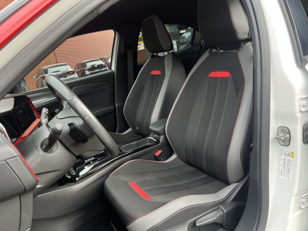 56859365-opel-mokka-2022