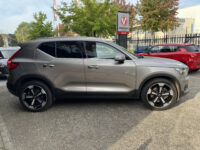 57032243-volvo-xc40-2021