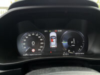 57032243-volvo-xc40-2021
