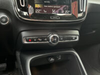 57032243-volvo-xc40-2021