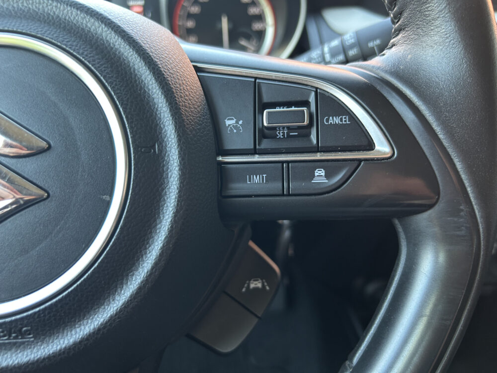 57042357-suzuki-swift-2022