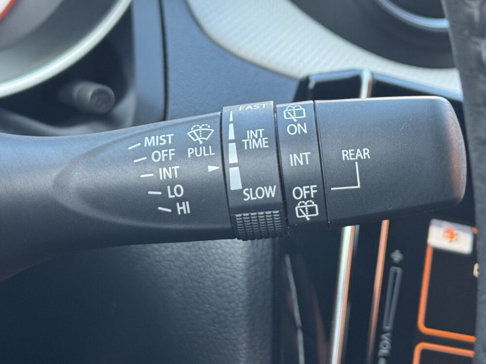 57042357-suzuki-swift-2022