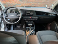 57042422-kia-niro-2022