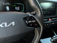 57042422-kia-niro-2022