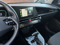 57042422-kia-niro-2022