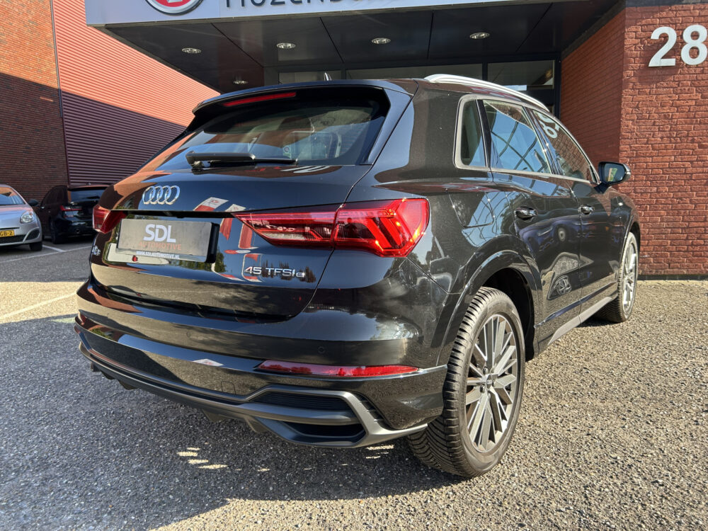 57055964-audi-q3-2021