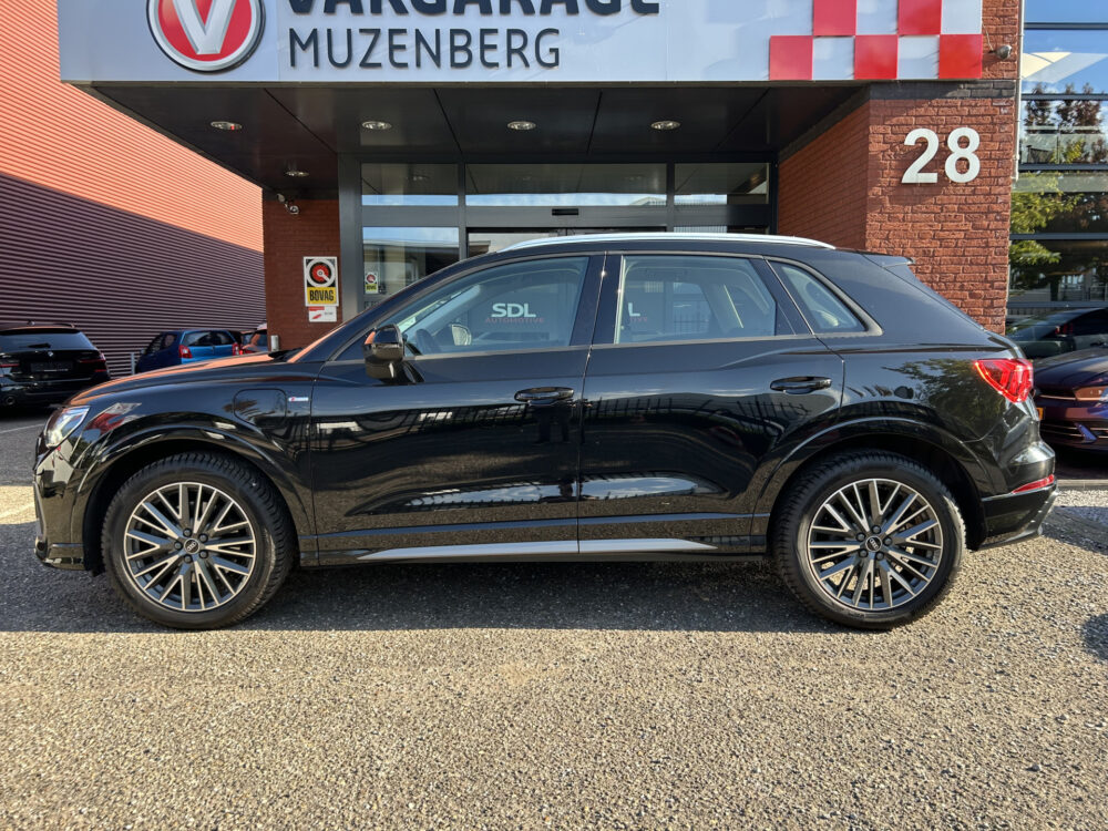 57055964-audi-q3-2021