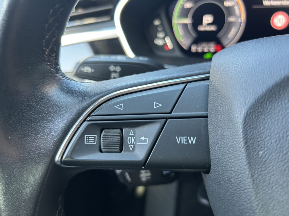 57055964-audi-q3-2021