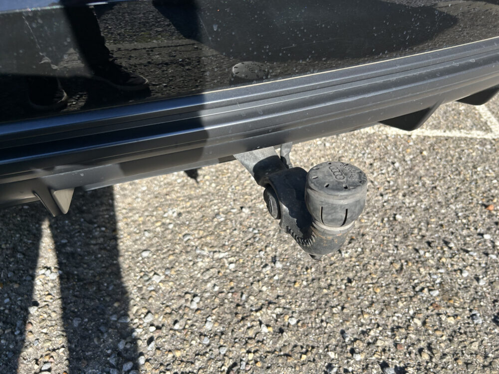 57055964-audi-q3-2021