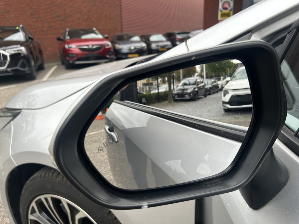 57073272-toyota-corolla-touring-sports-2020