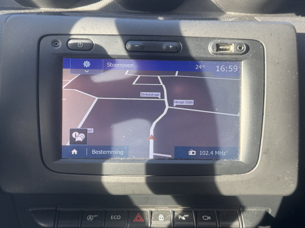 57132924-dacia-duster-2019
