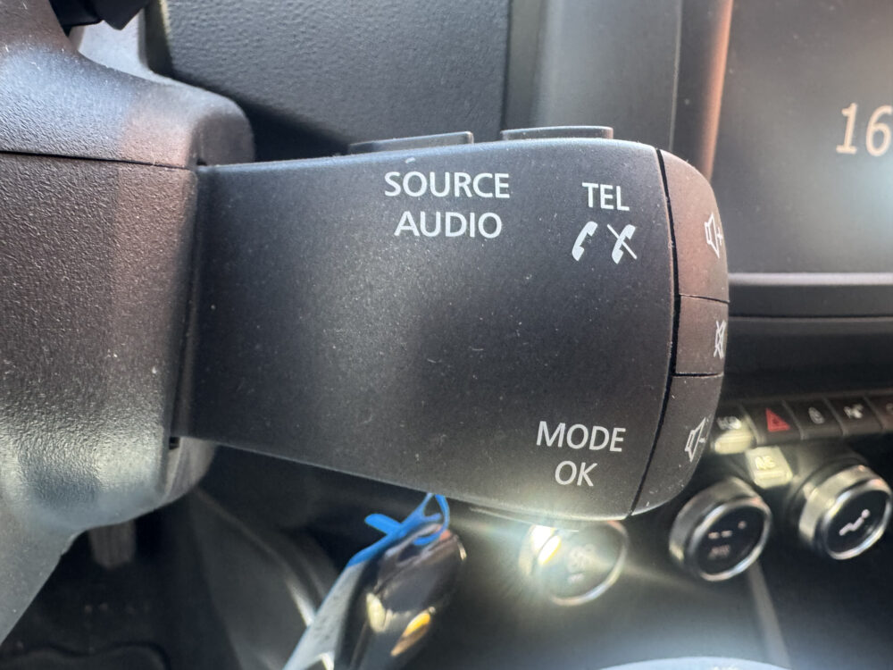 57132924-dacia-duster-2019