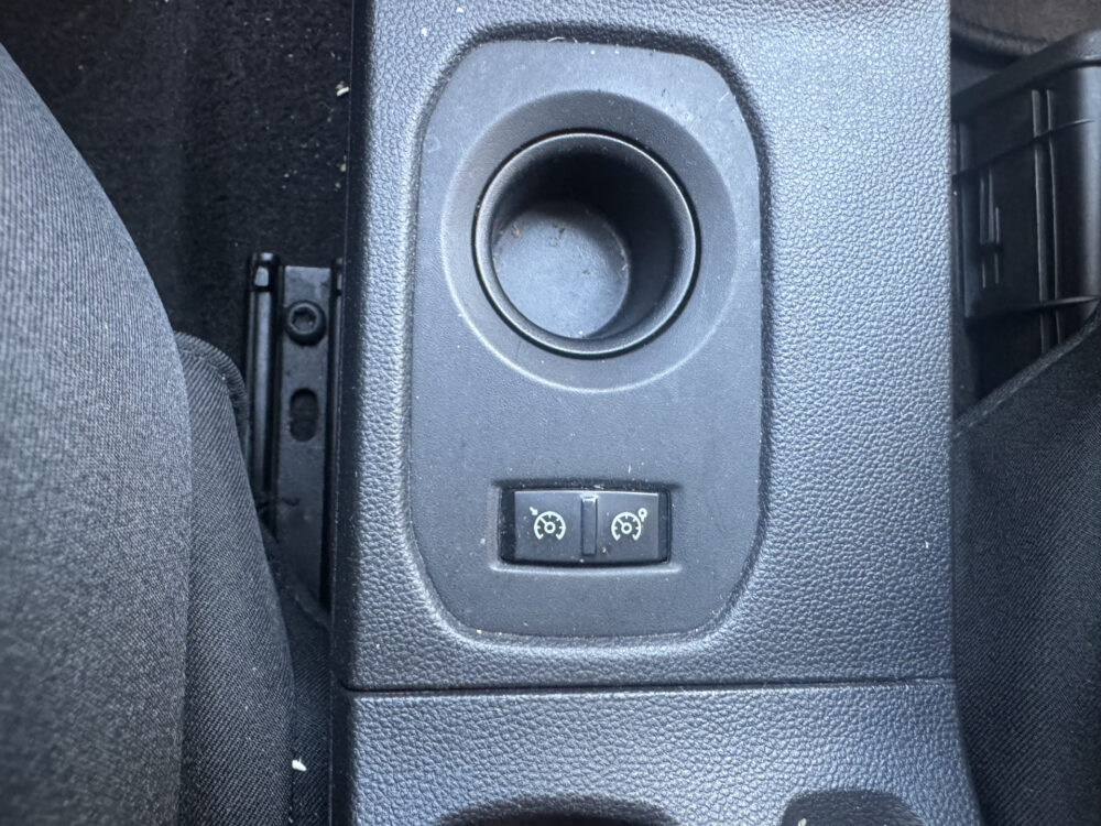 57132924-dacia-duster-2019