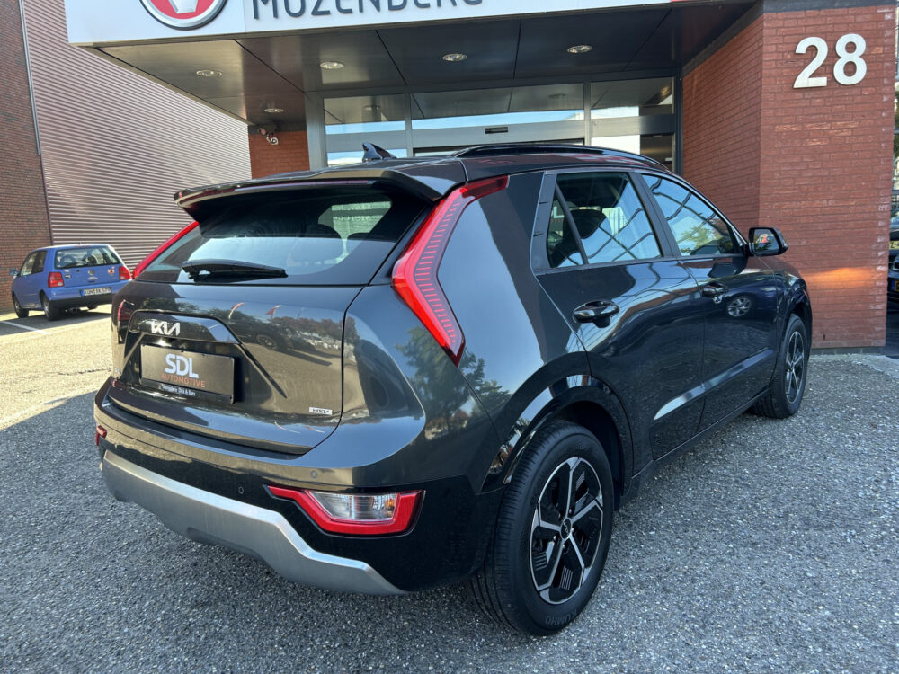 57172450-kia-niro-2023