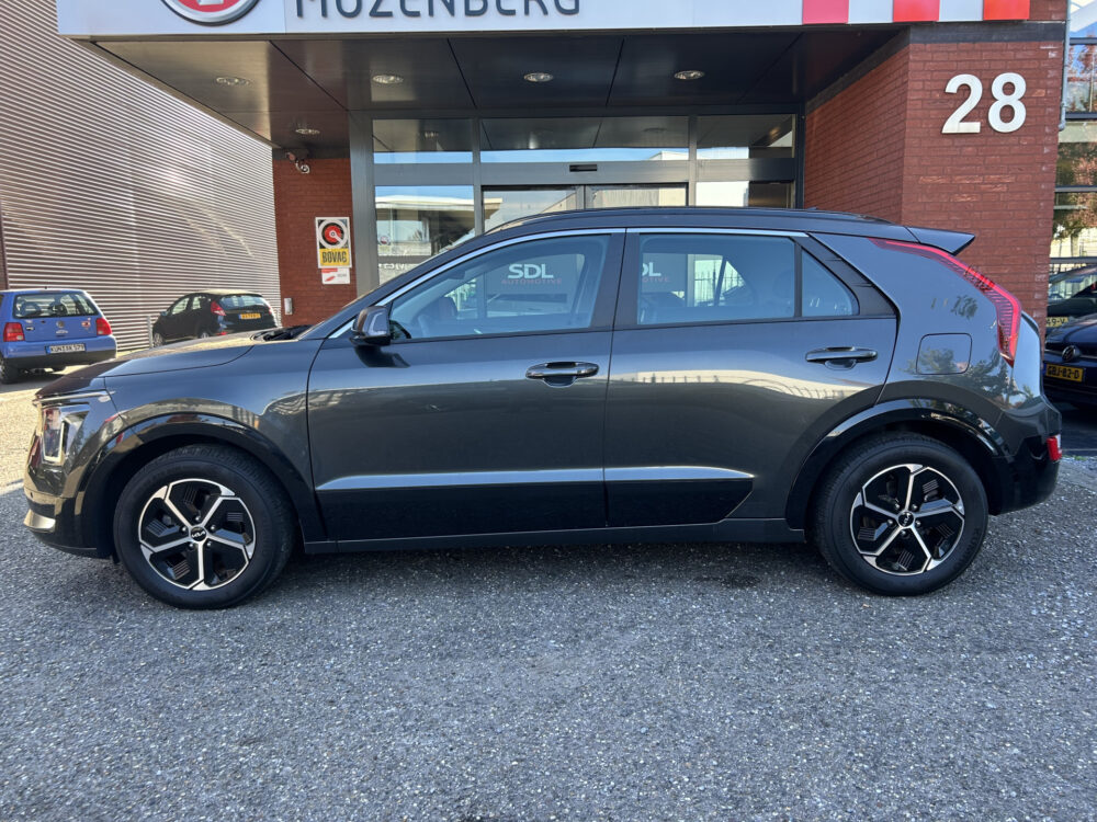 57172450-kia-niro-2023