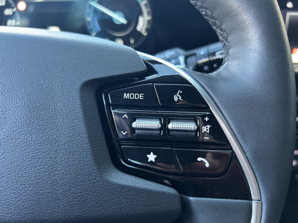 57172450-kia-niro-2023