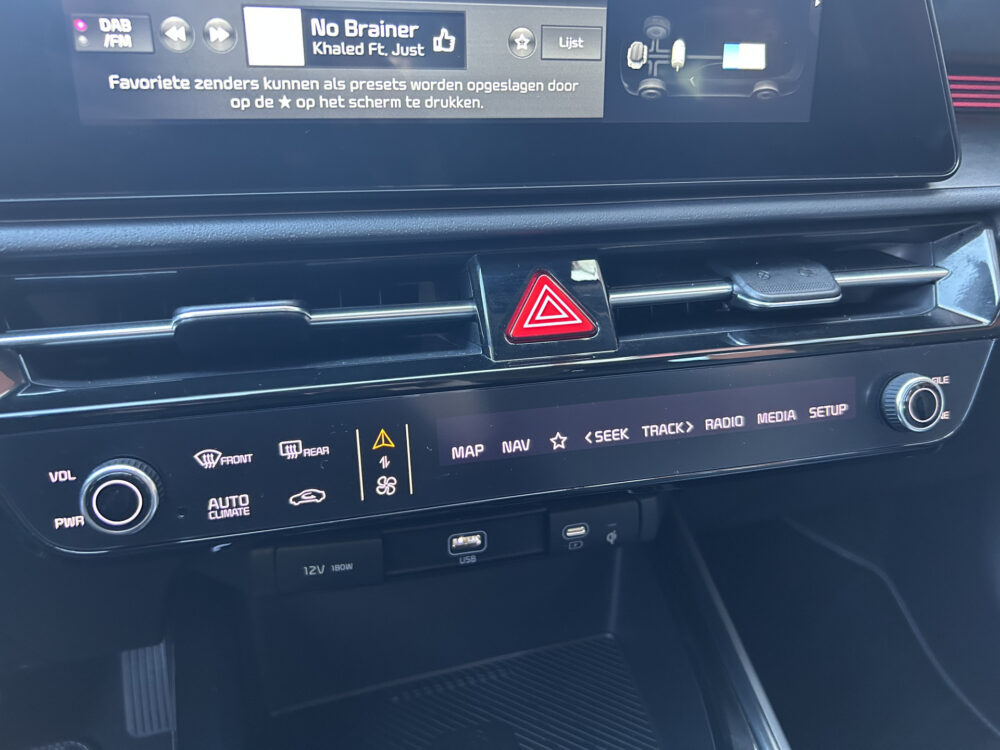 57172450-kia-niro-2023