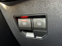 57182069-renault-megane-2022