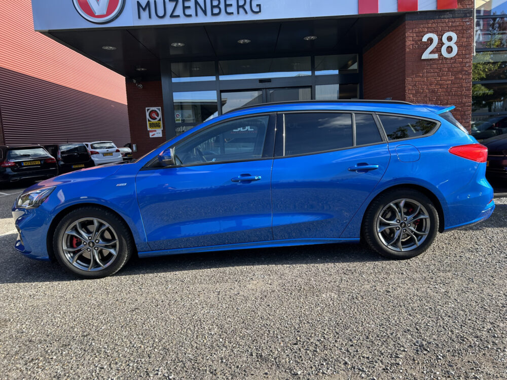 57208106-ford-focus-wagon-2020