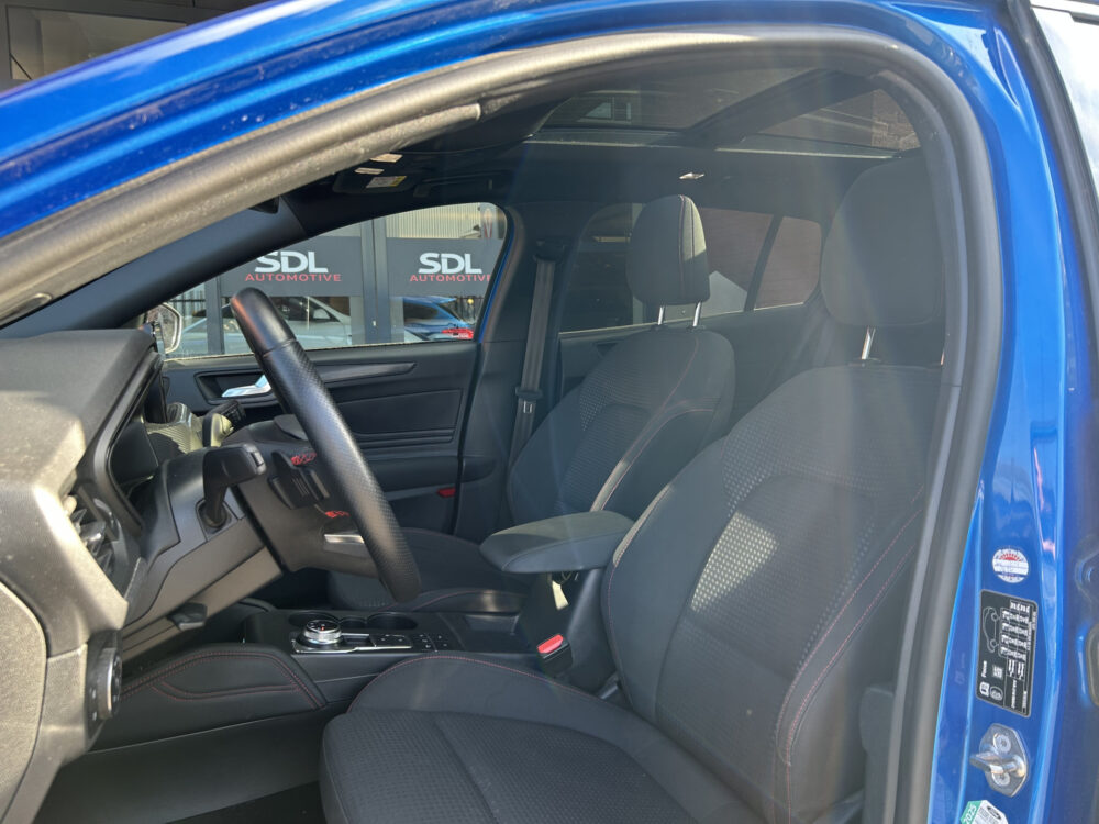 57208106-ford-focus-wagon-2020