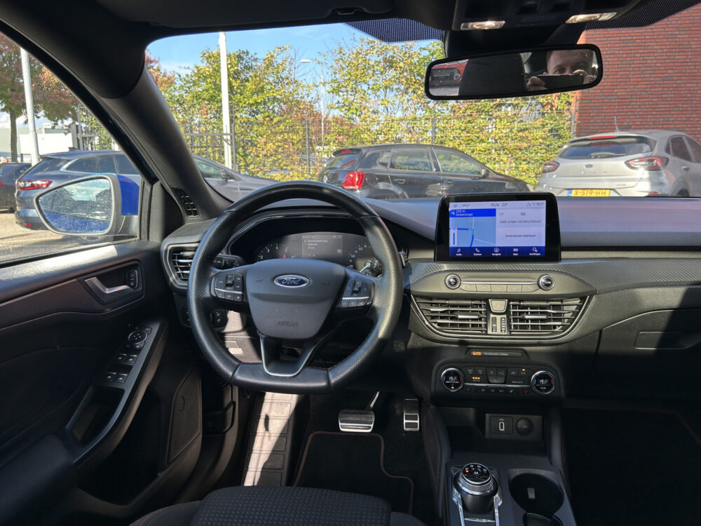 57208106-ford-focus-wagon-2020