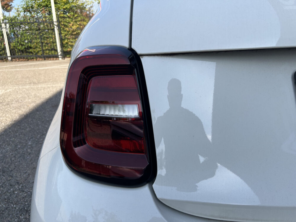 57260335-fiat-500-2023