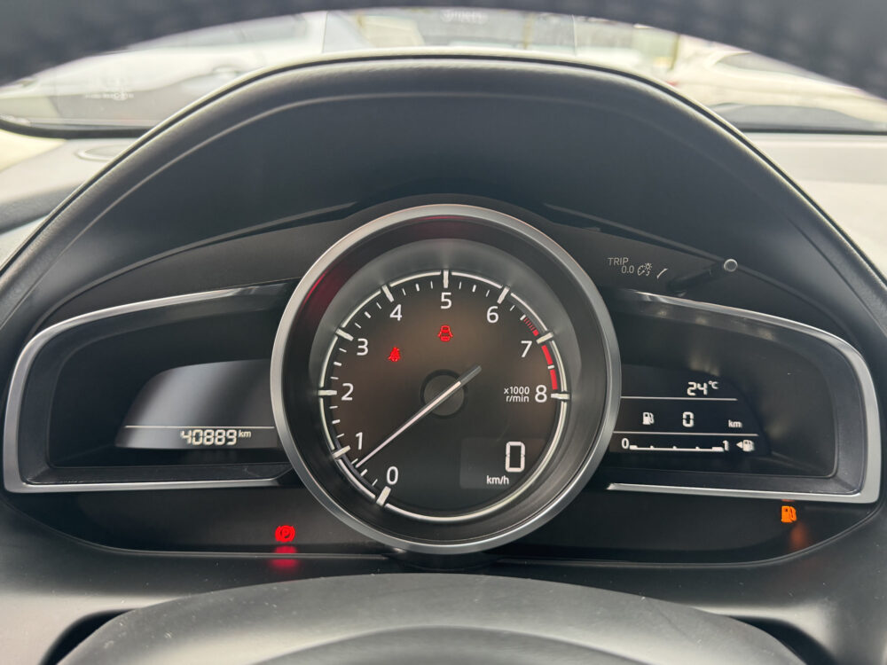 57261661-mazda-cx-3-2021