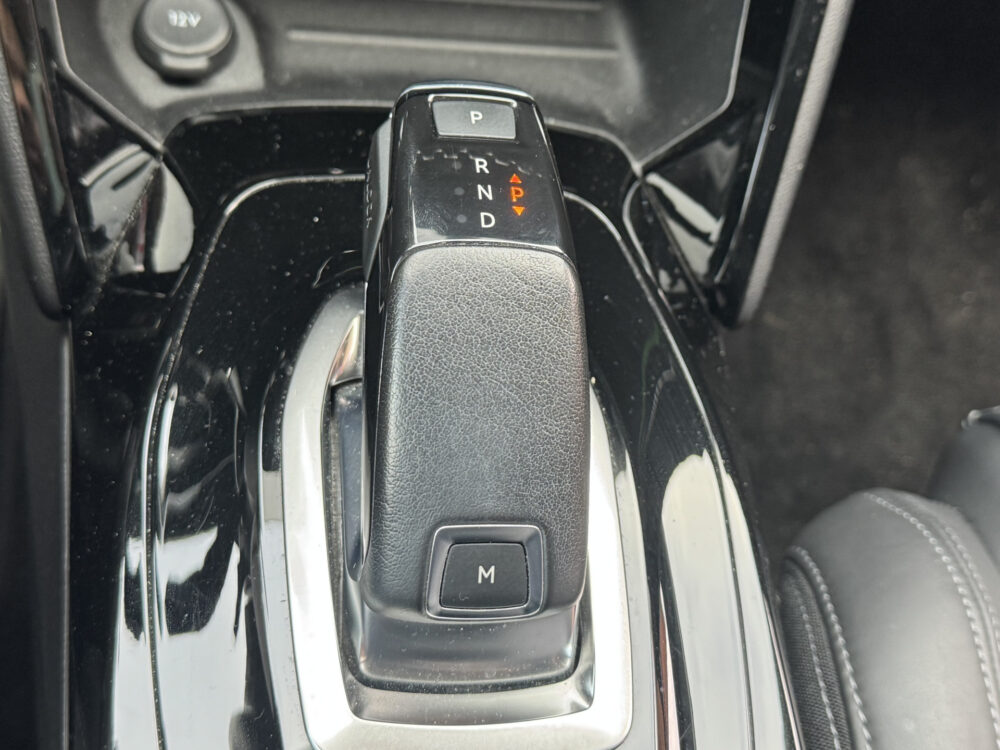57337453-peugeot-2008-2020