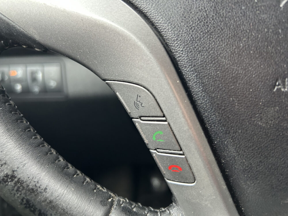 57381258-hyundai-ix20-2014