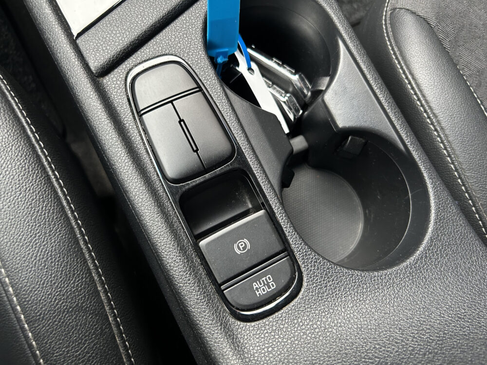 57396347-kia-niro-2020