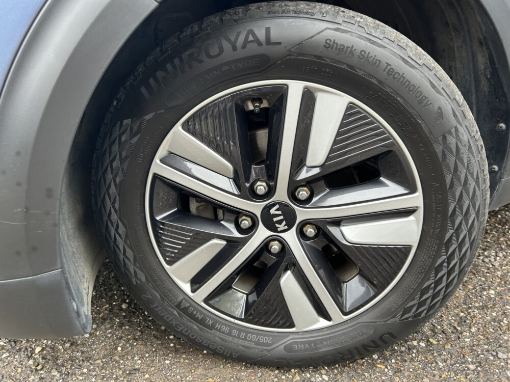 57396347-kia-niro-2020