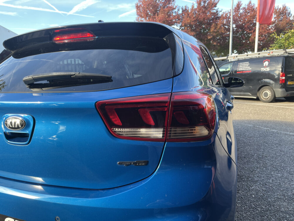 57456582-kia-rio-2021
