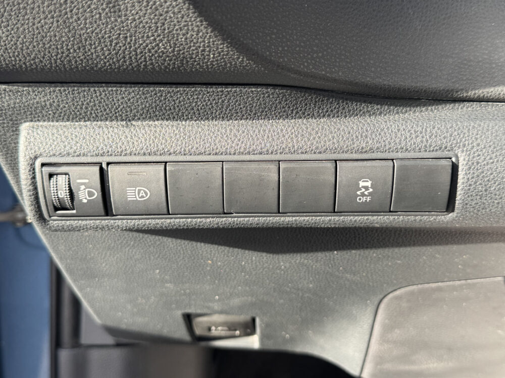 57457518-toyota-corolla-touring-sports-2020