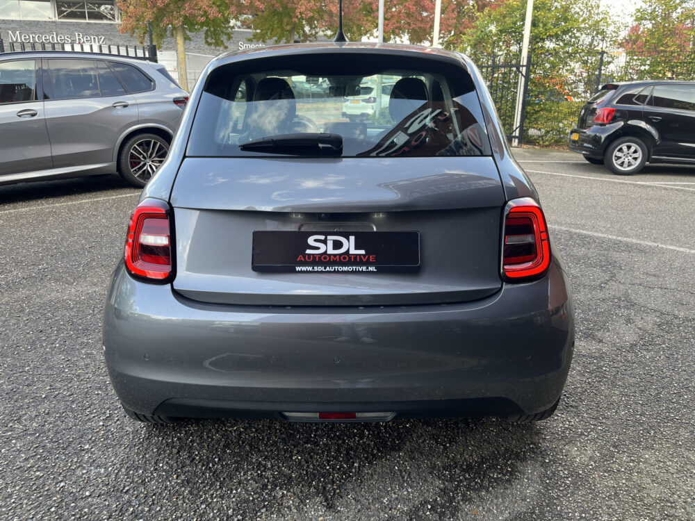57457840-fiat-500-2021