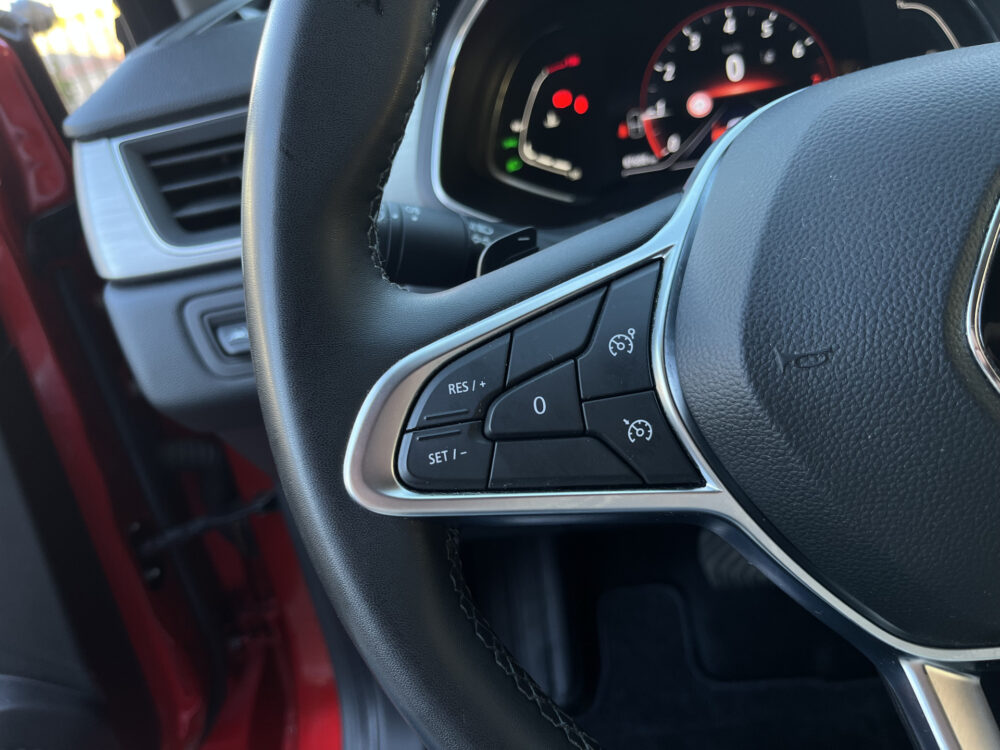 57513564-renault-captur-2020