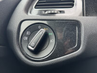 57529155-volkswagen-golf-2015
