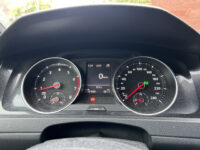 57529155-volkswagen-golf-2015